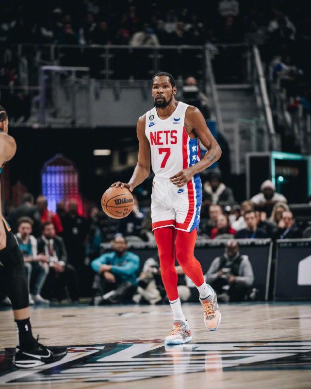 篮网大胜尼克斯，杜兰特单节狂砍23分