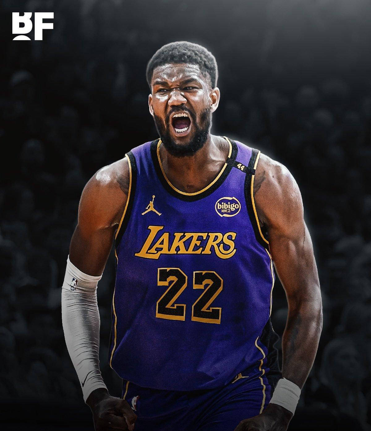 76人绝地反击美国男篮,艾顿打破历史纪录 76人绝地反击美国男篮,艾顿打破历史纪录