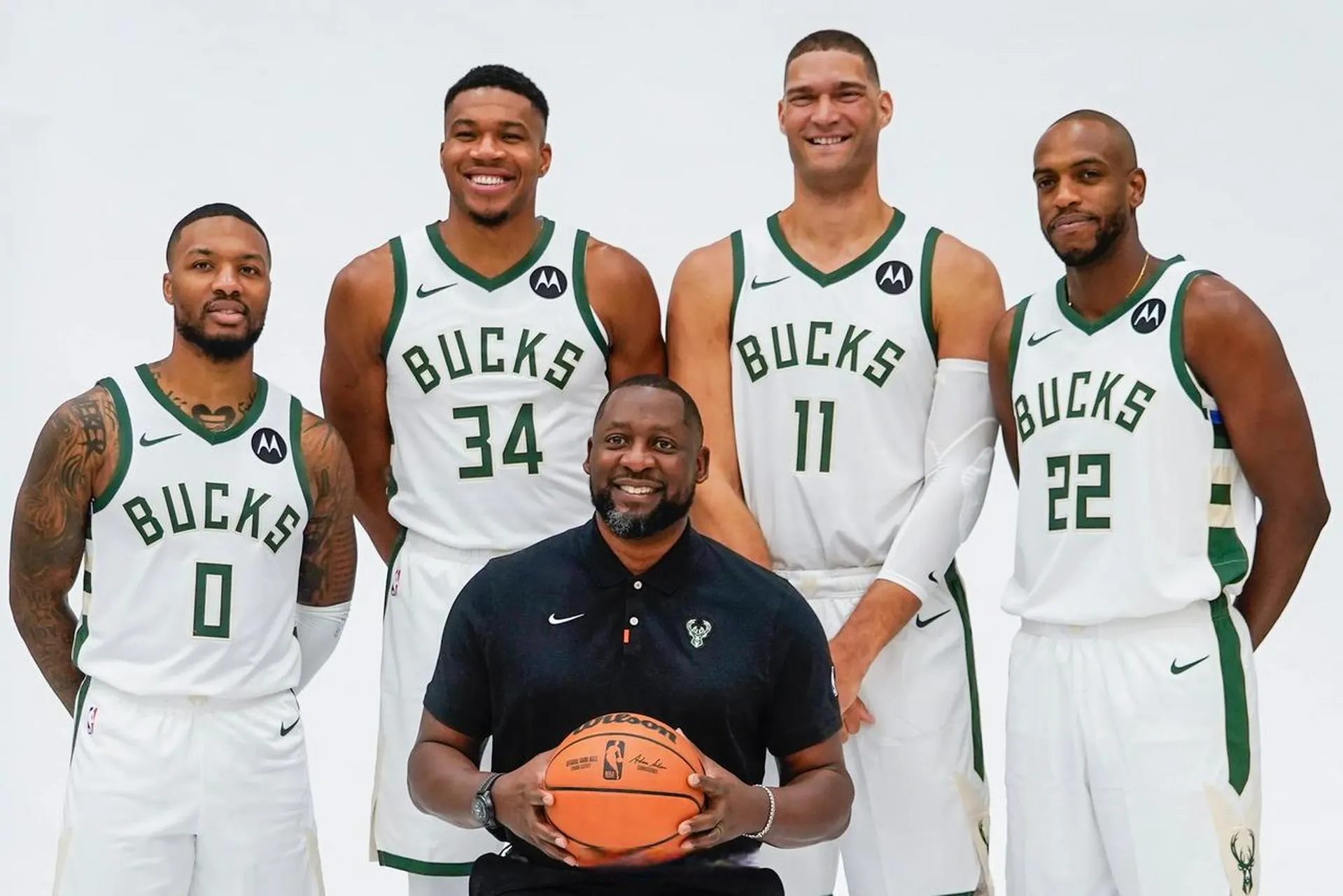 希腊男篮绝杀雄鹿，布拉德利打破历史纪录