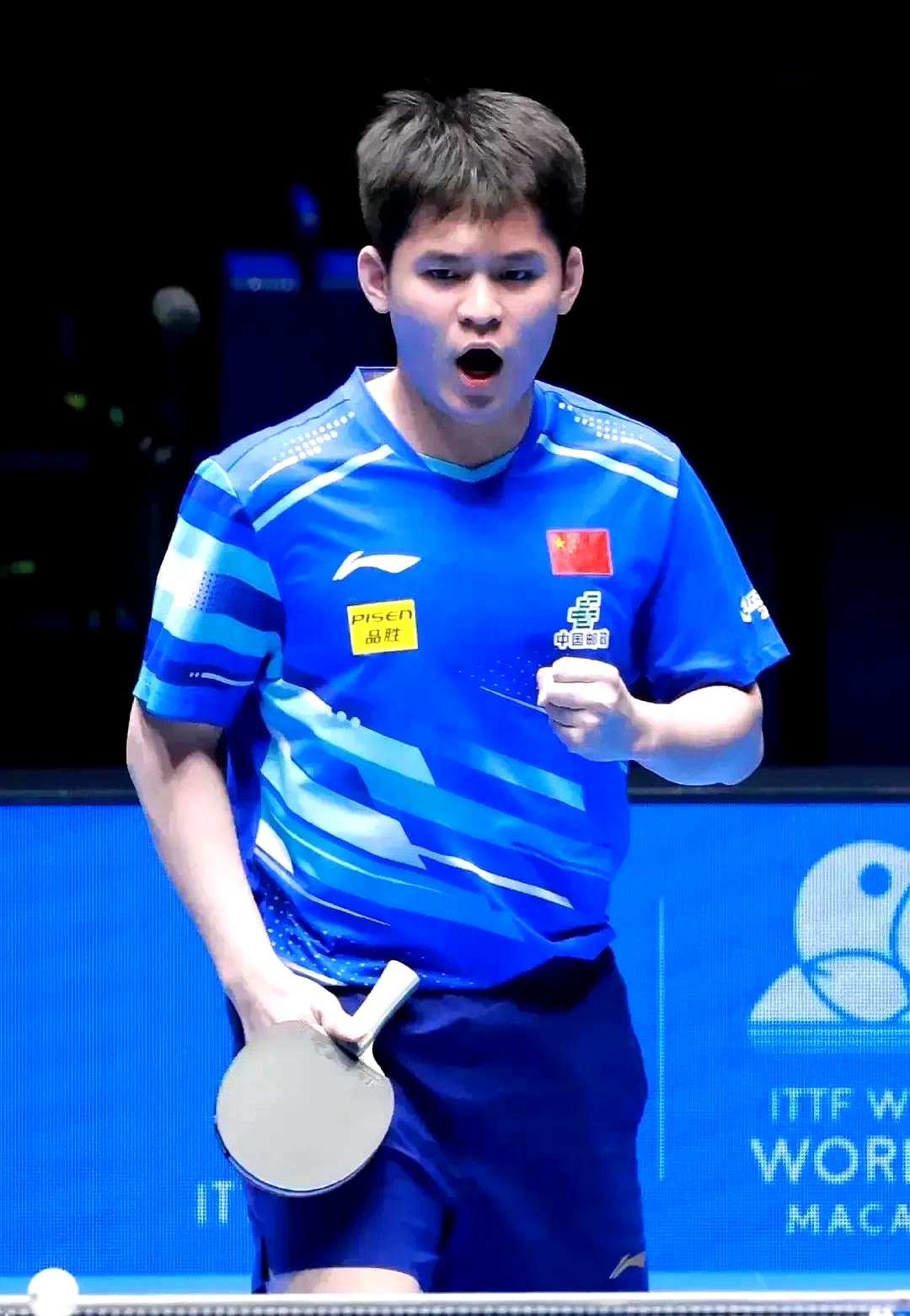 中国队横扫瑞典队，梁靖崑点燃赛场的简单介绍