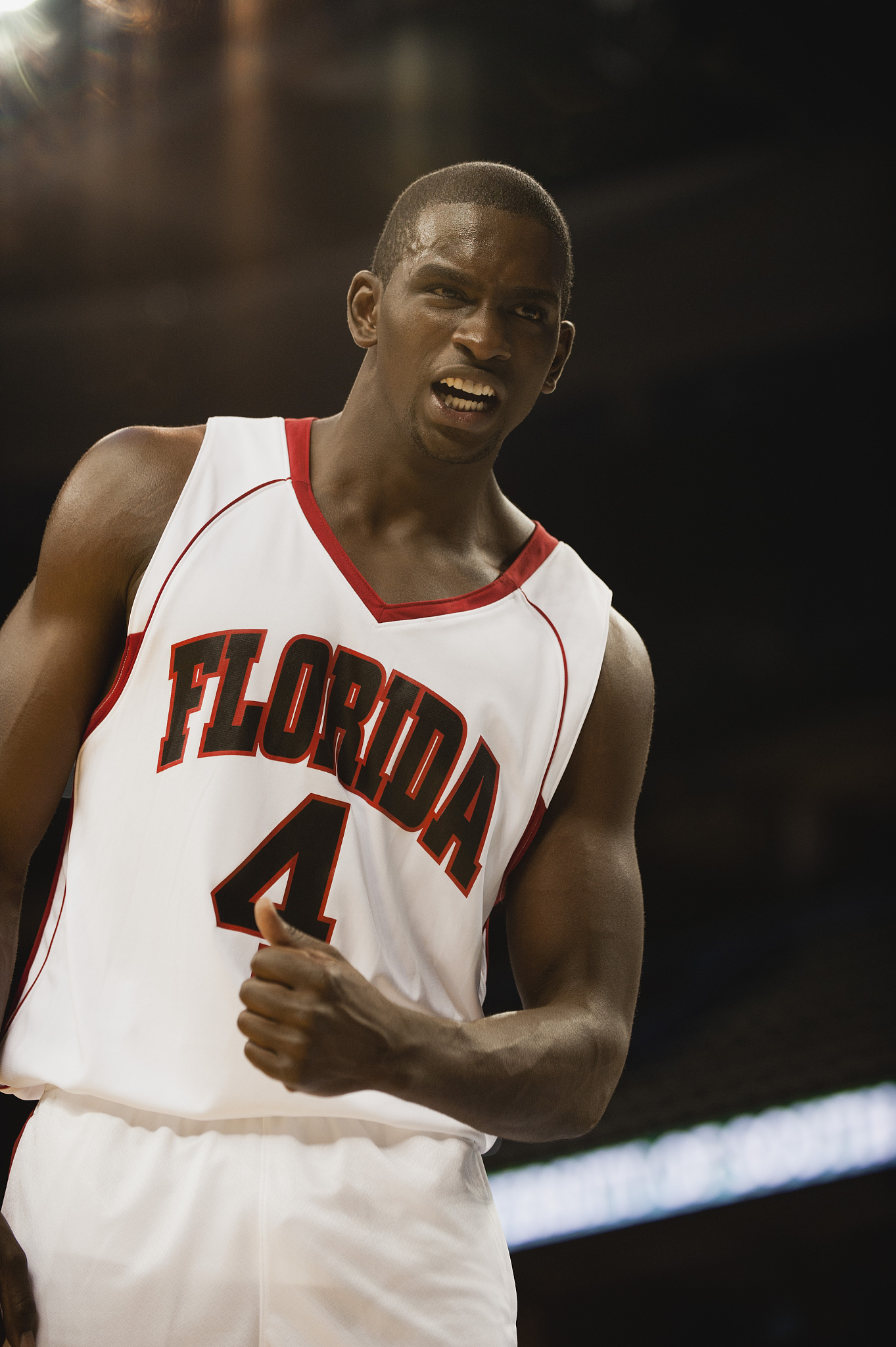 雷霆碾压76人，利拉德高光表现