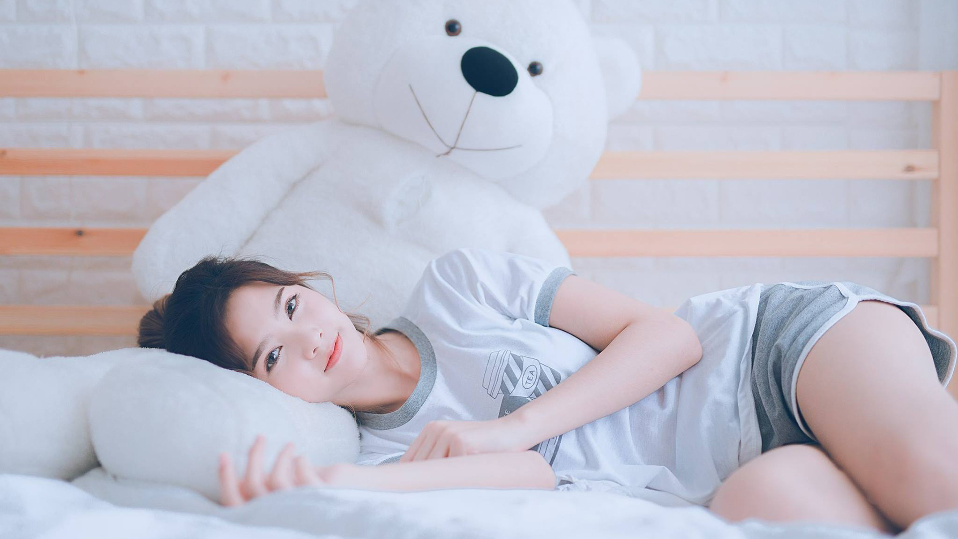 佛罗伦萨的战术压制与迪马利亚的欧冠辉煌,足球世界中的团队与个人传奇