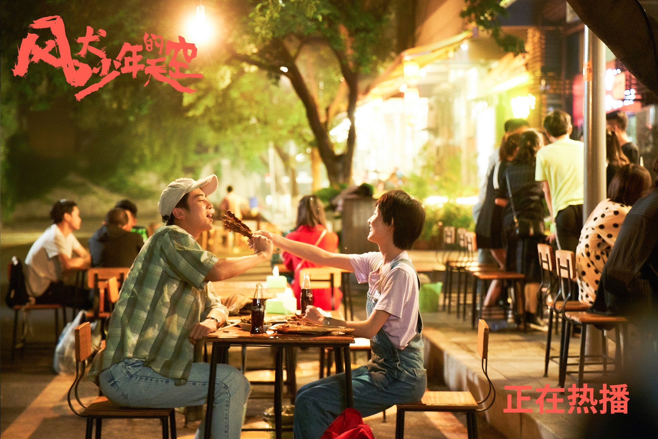 布克全能统治攻防,独行侠险胜勇士显獠牙