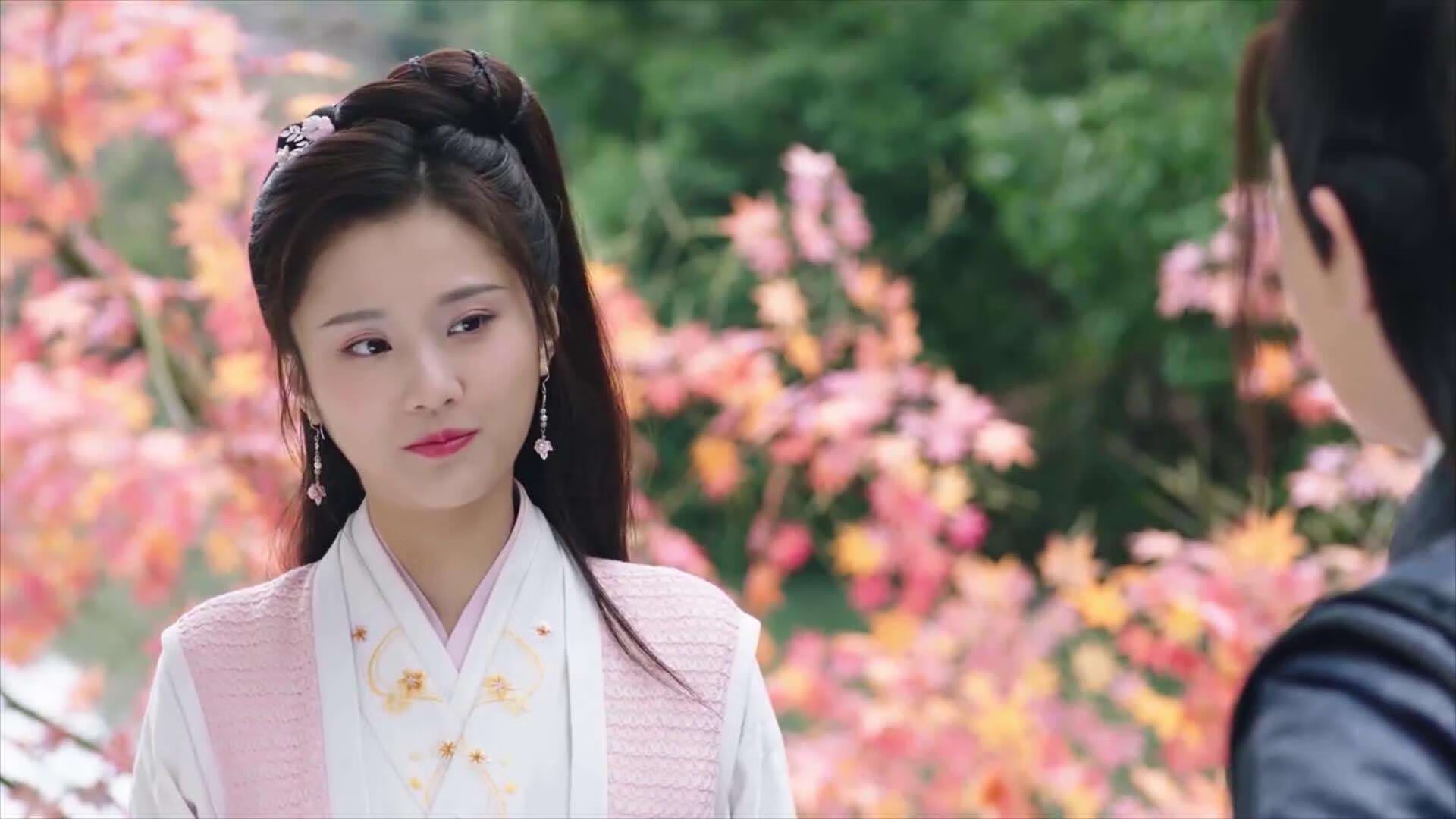 尼克斯关键战突围新疆队，字母哥成为关键先生