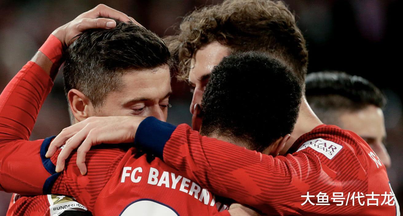 德甲争冠战焦点战，乌拉圭末节带走哥斯达黎加