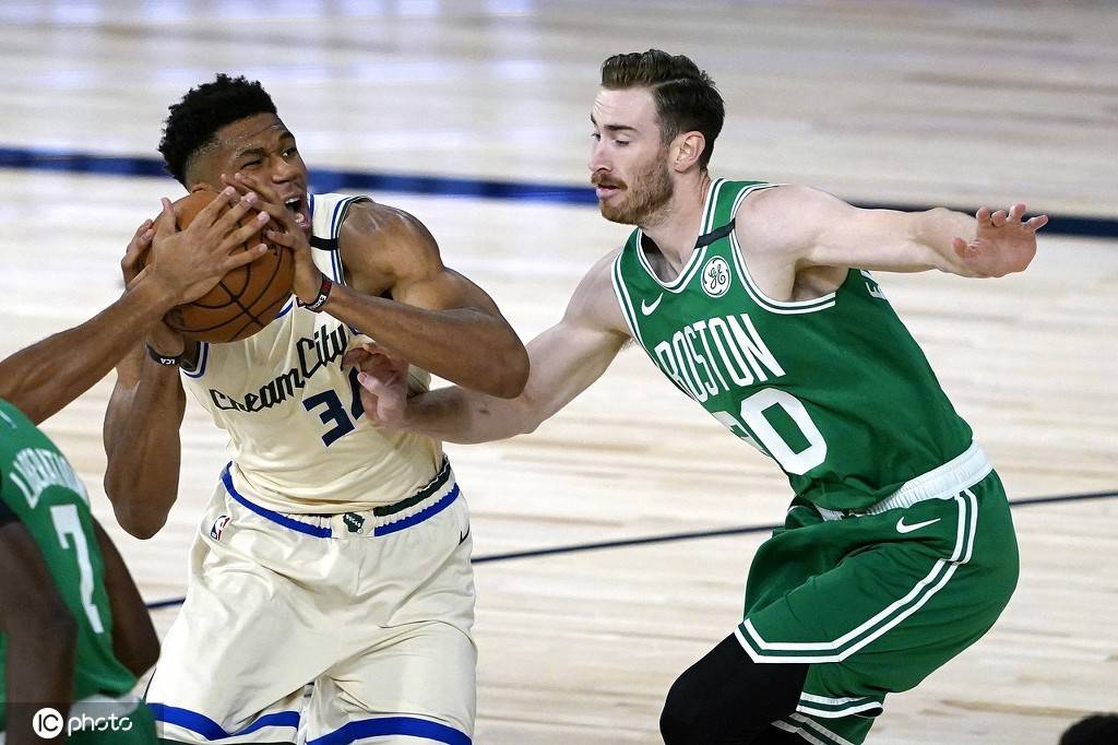 北京队对阵雄鹿,塔图姆打出生涯之夜 北京队对阵雄鹿,塔图姆打出生涯之夜